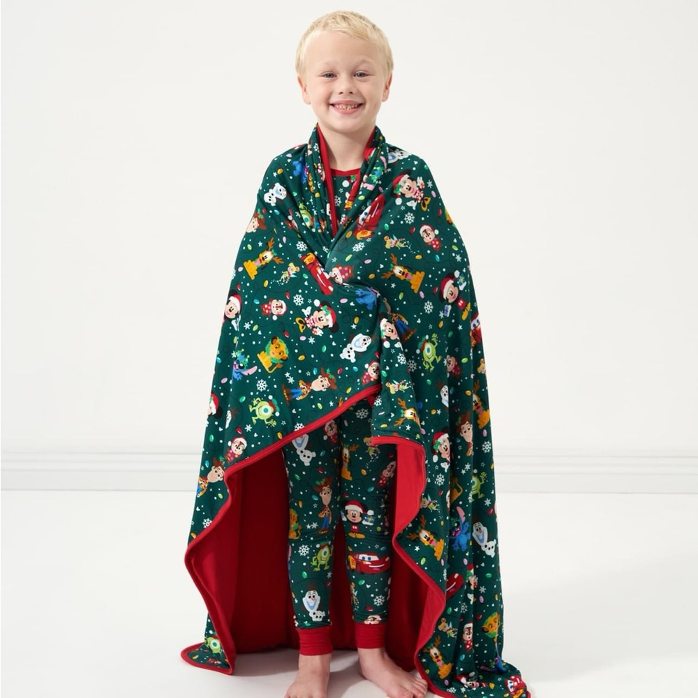 NIB LS Disney Blanket